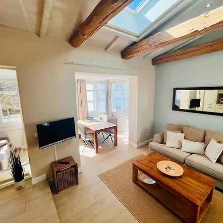 Halbinsel Moenchgut Daire